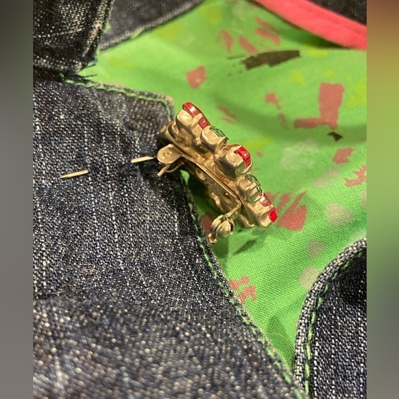 Spanner Jean Jacket Size 4 Embellished With Brooches - Picture 6 of 10